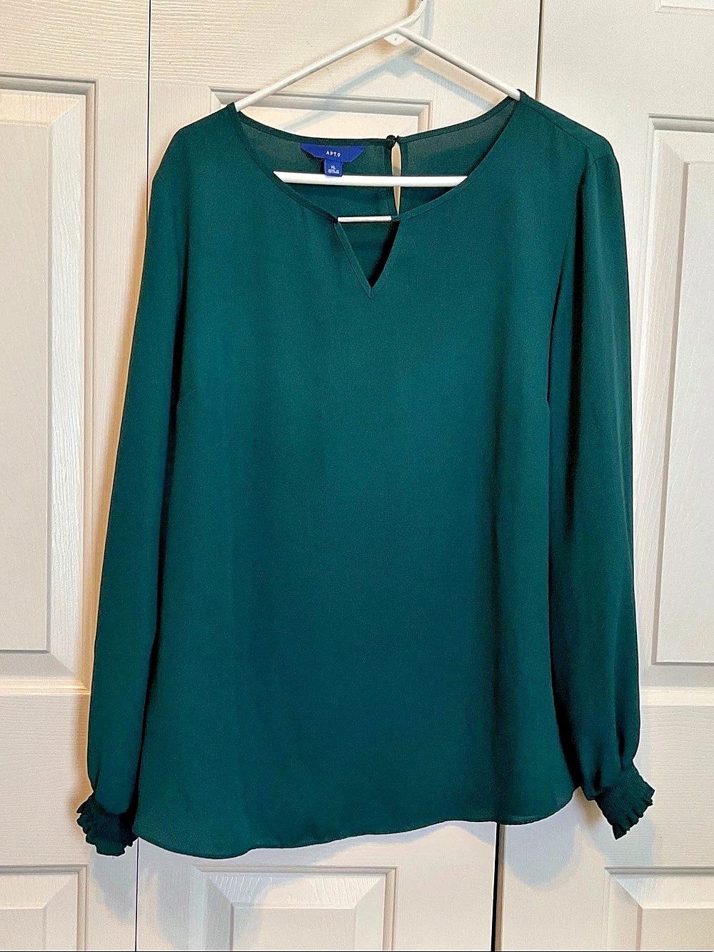 Women's APT. 9 Long Sleeve Blouse in Green
